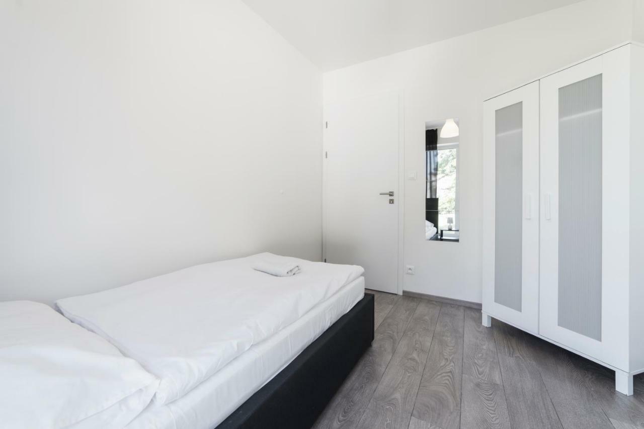Hostel Homer Liben Prague Exterior photo